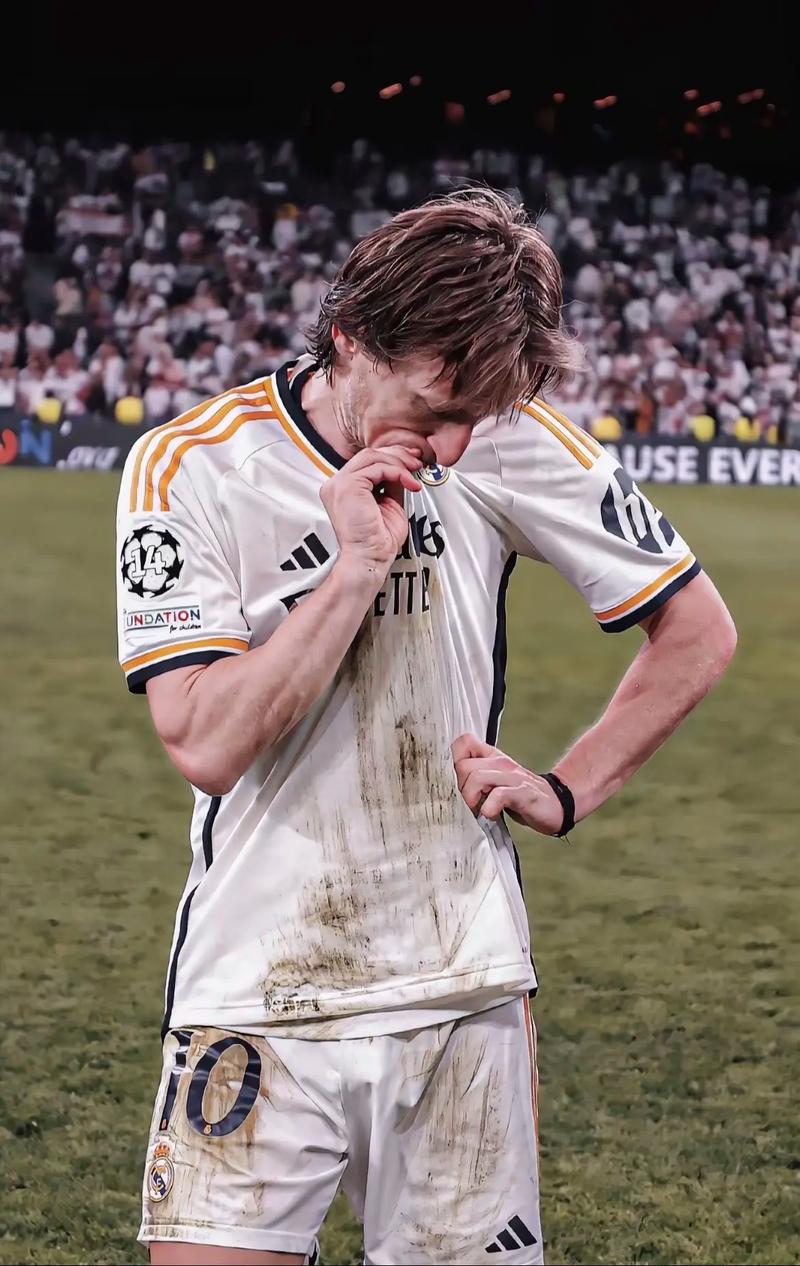 MLB》大谷翔平18岁学哥吉拉打击 松井秀喜赞叹：轰最远的日本人 独一无二的存在